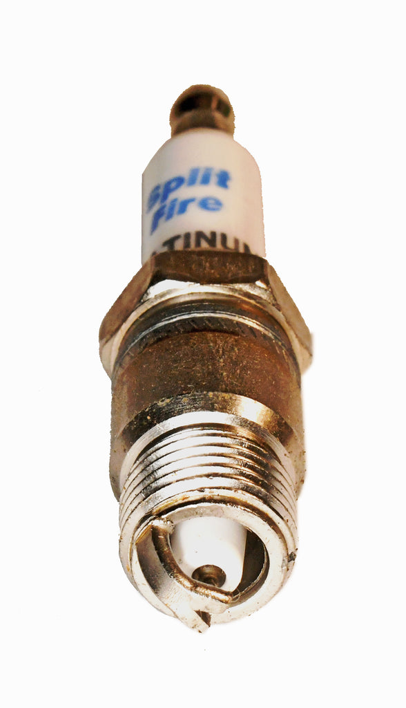 Pair (2) of SplitFire platinum performance spark plugs for 19701997 G