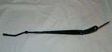 New right (passenger) side windshield wiper arm for Sierra, Silverado, Suburban, Tahoe, Yukon and Escalade 22917501