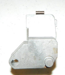 New choke thermostat for 1975-1976 GM cars & trucks w/ 4.1L 250cid engine from Standard Motor Products CV148
