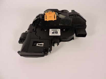 NEW genuine GM right rear door latch assembly Cruze Lacross Regal 13579532